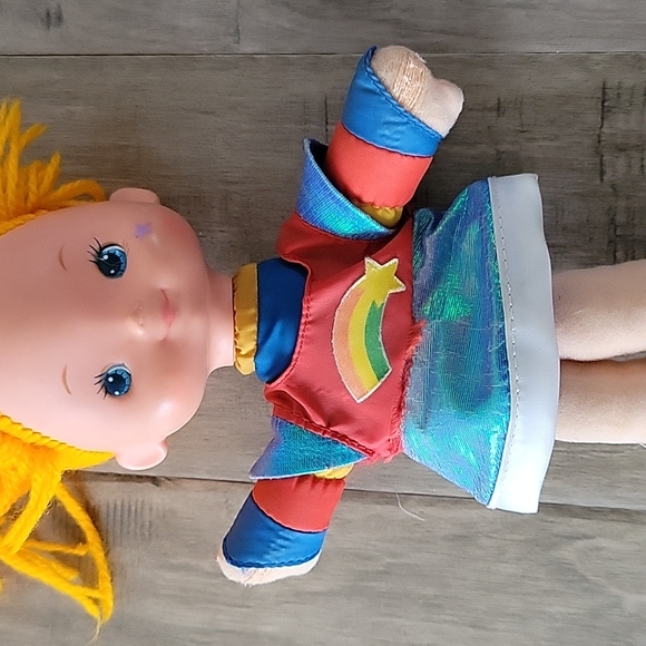 Vintage 1983 Rainbow Bright 12' Doll by Hallmark - Picture 2 of 7